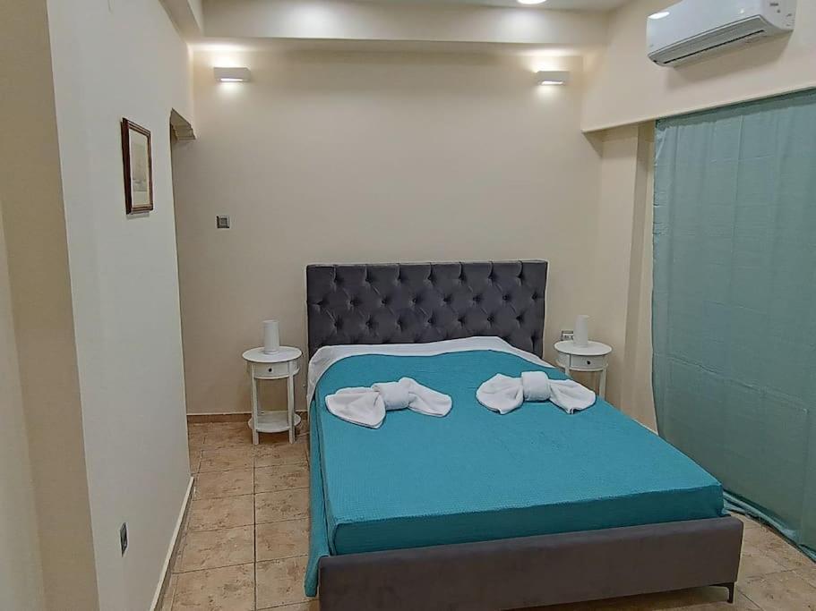Athens Sky Suites 1 Piraeus Buitenkant foto
